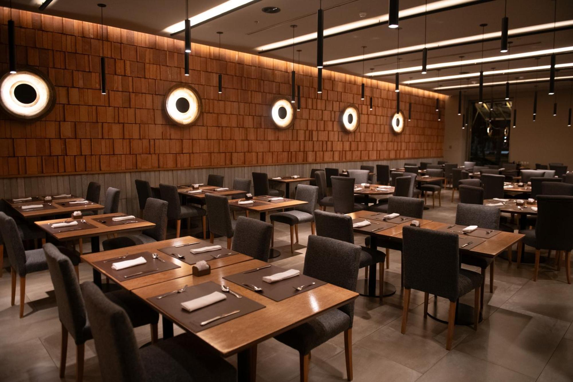 Alejandro 1º Hotel Salta Exterior photo Interior of the restaurant