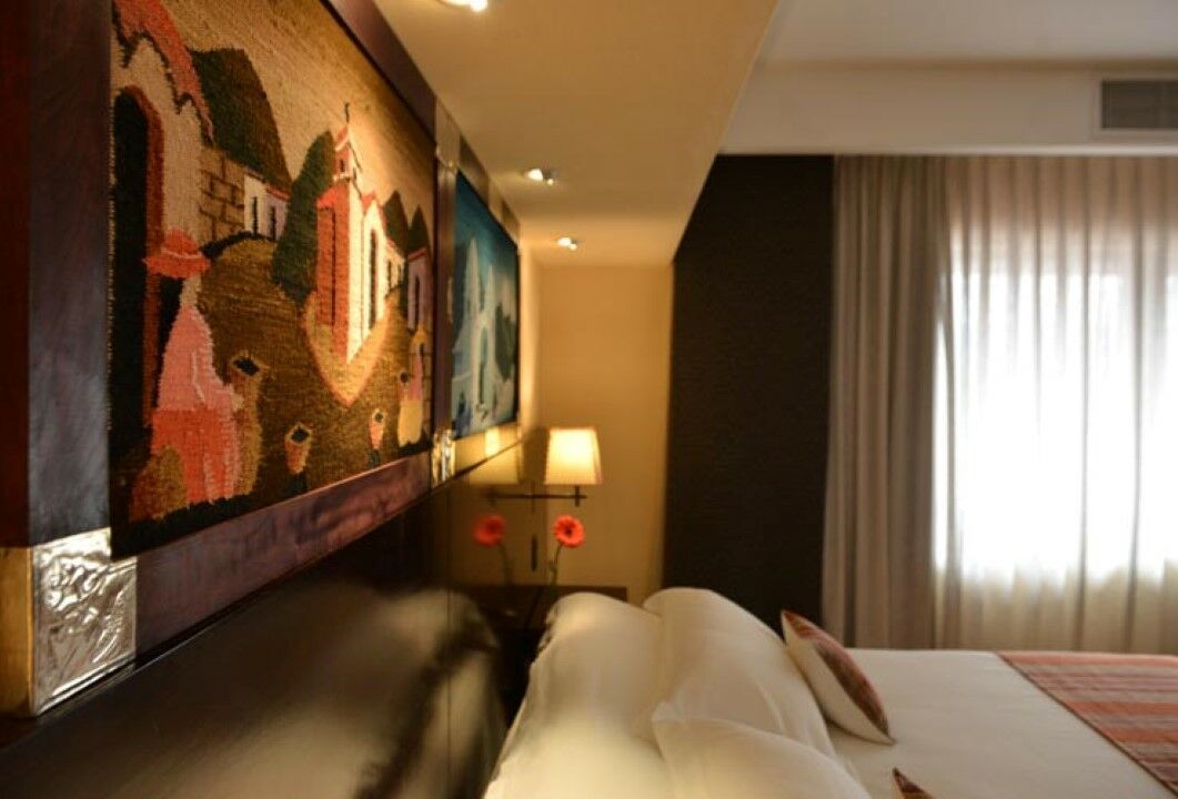 Alejandro 1º Hotel Salta Exterior photo A room at the hotel